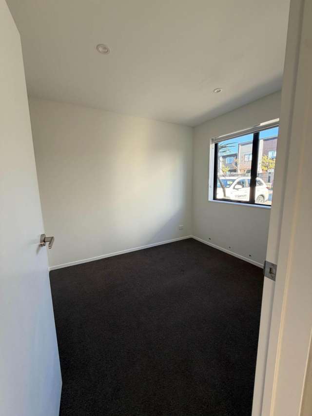 1/470 West Coast Road Glen Eden_2