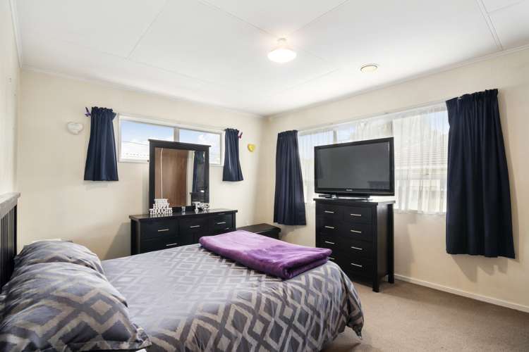 2/337 Nayland Road Stoke_6