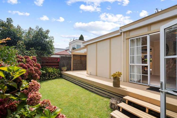 81 Eleventh Avenue Avenues_37