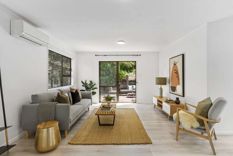 15 Jenanne Place Totara Vale_7