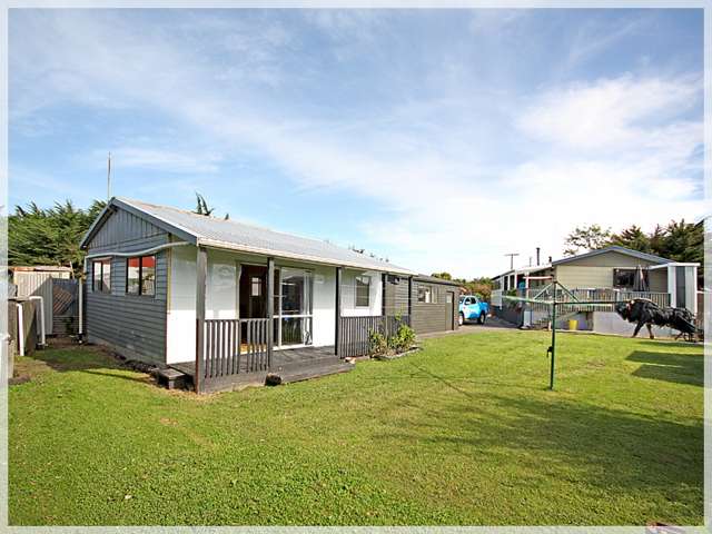 27 Nuku Street Tangimoana_1