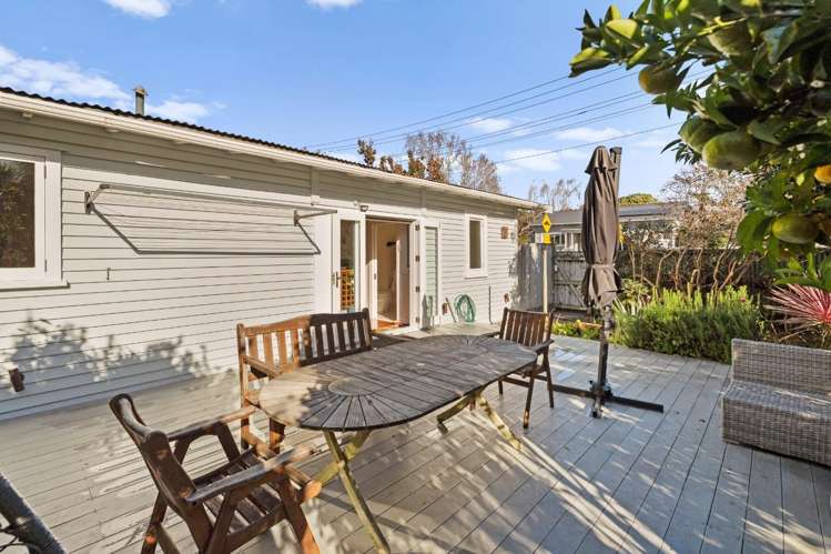 64 Asquith Avenue 1727_18