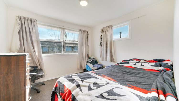 79 Tidal Road Mangere_6