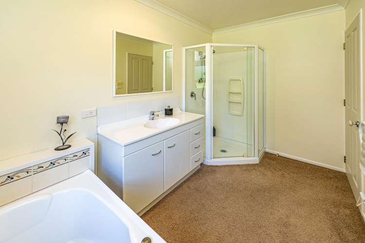 13 Norfolk Drive Otamatea_19