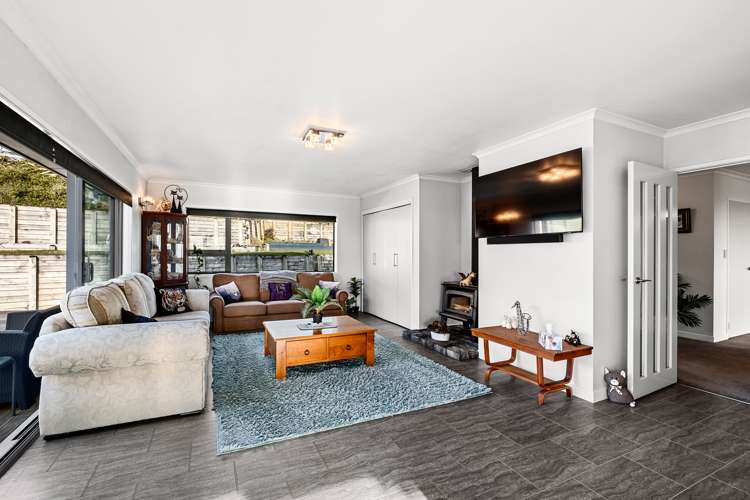 169 King Road Inglewood_13