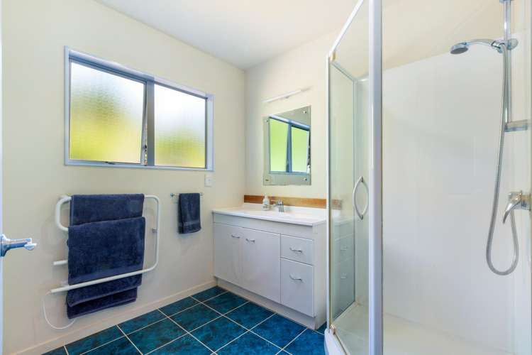 37 Trig Hill Road Onetangi_9