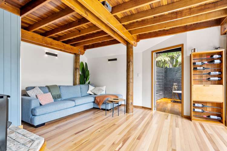 55 Rayner Road Piha_14