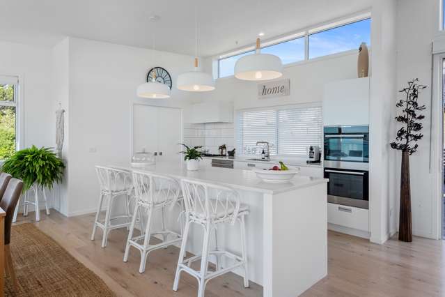 170 Beach Road Onerahi_1