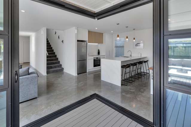 11 Olney Court One Tree Point_3