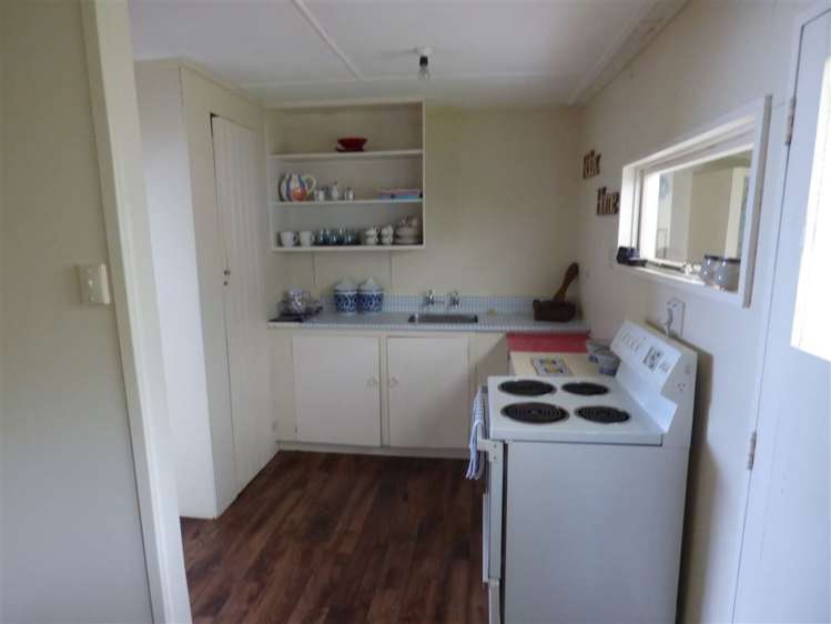 1 Rata Street Kaka Point_6