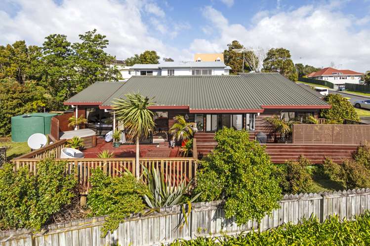 9 Dobell Road Stanmore Bay_13