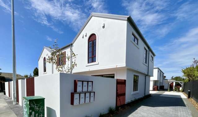 Brand New 3 berdoom opposite Lancaster Park