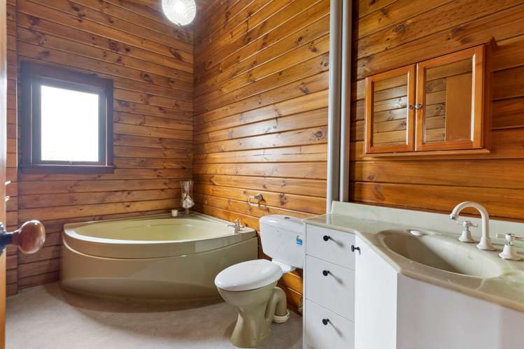 773 Whangaparaoa Road Manly_9