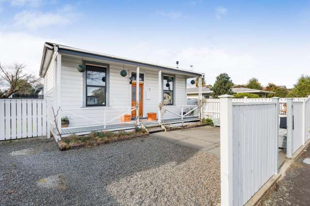 9 Kingswood Street Takaro_1