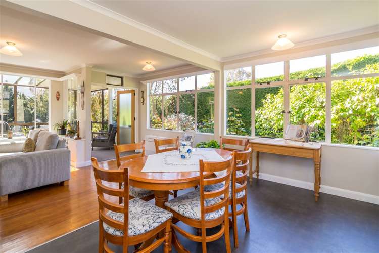 1 Saint Ronans Road Macandrew Bay_10