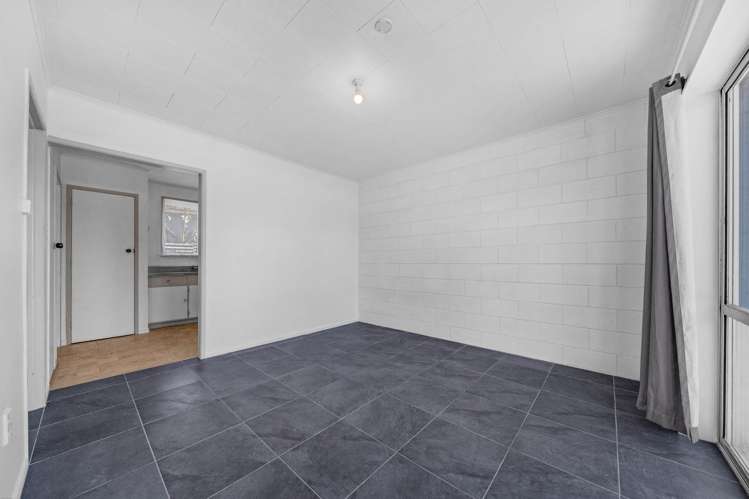 16 Birdwood Road_4