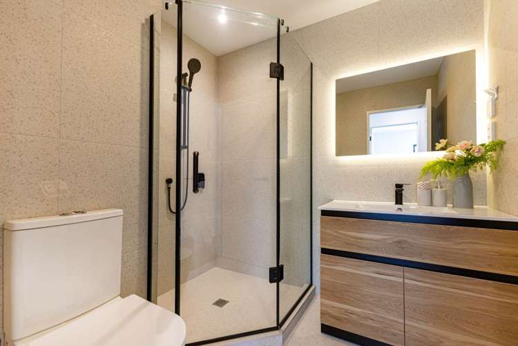 1/16 Grande Vue Road Papatoetoe_11