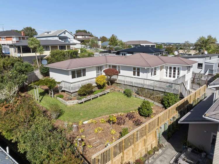 66 Bleakhouse Road Howick_11