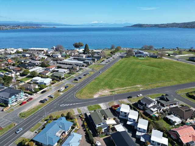 2/134 Roberts Street Taupo_2