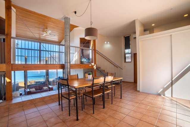 132 Wynyard Crescent Fernhill/Sunshine Bay_2