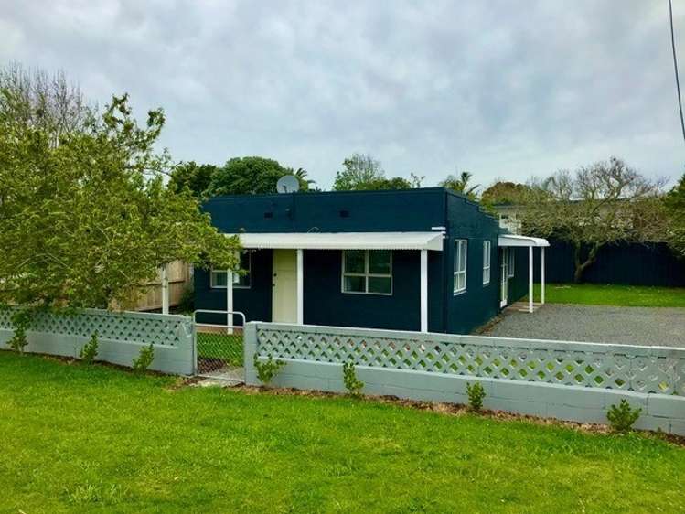 17 Crispe Road Clarks Beach_11