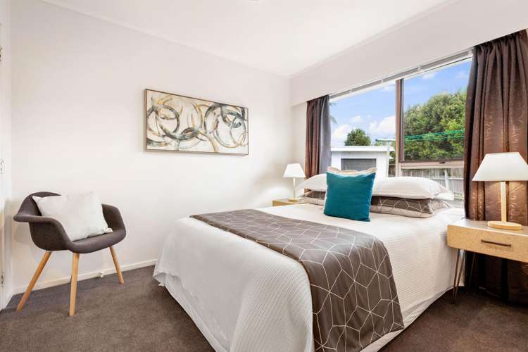 1/18 Montmere Avenue Te Atatu Peninsula_10