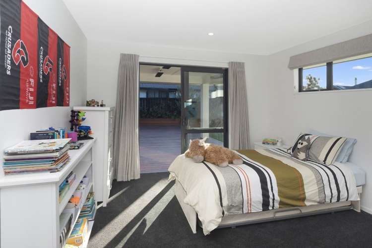 12 Verdeco Boulevard Lincoln_23