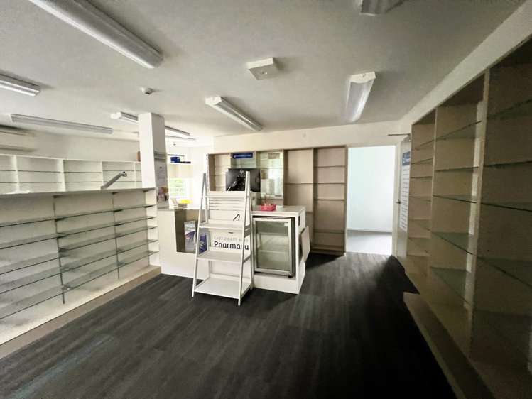 512 East Coast Road Windsor Park_2