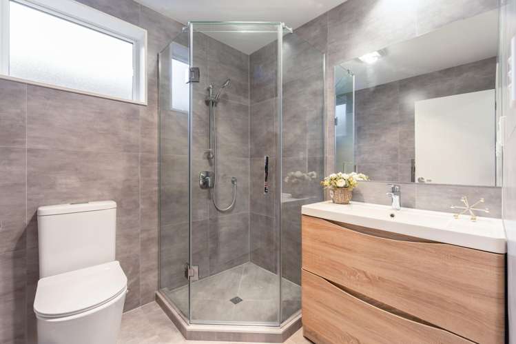 14a Crystal Avenue Glendene_24