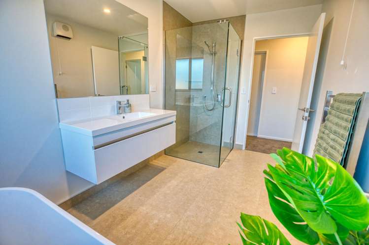 10 Hinau Crescent Kaiata_26