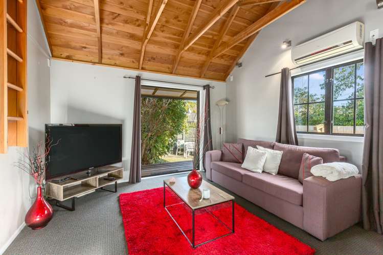 12 Heretaunga Square Silverstream_5