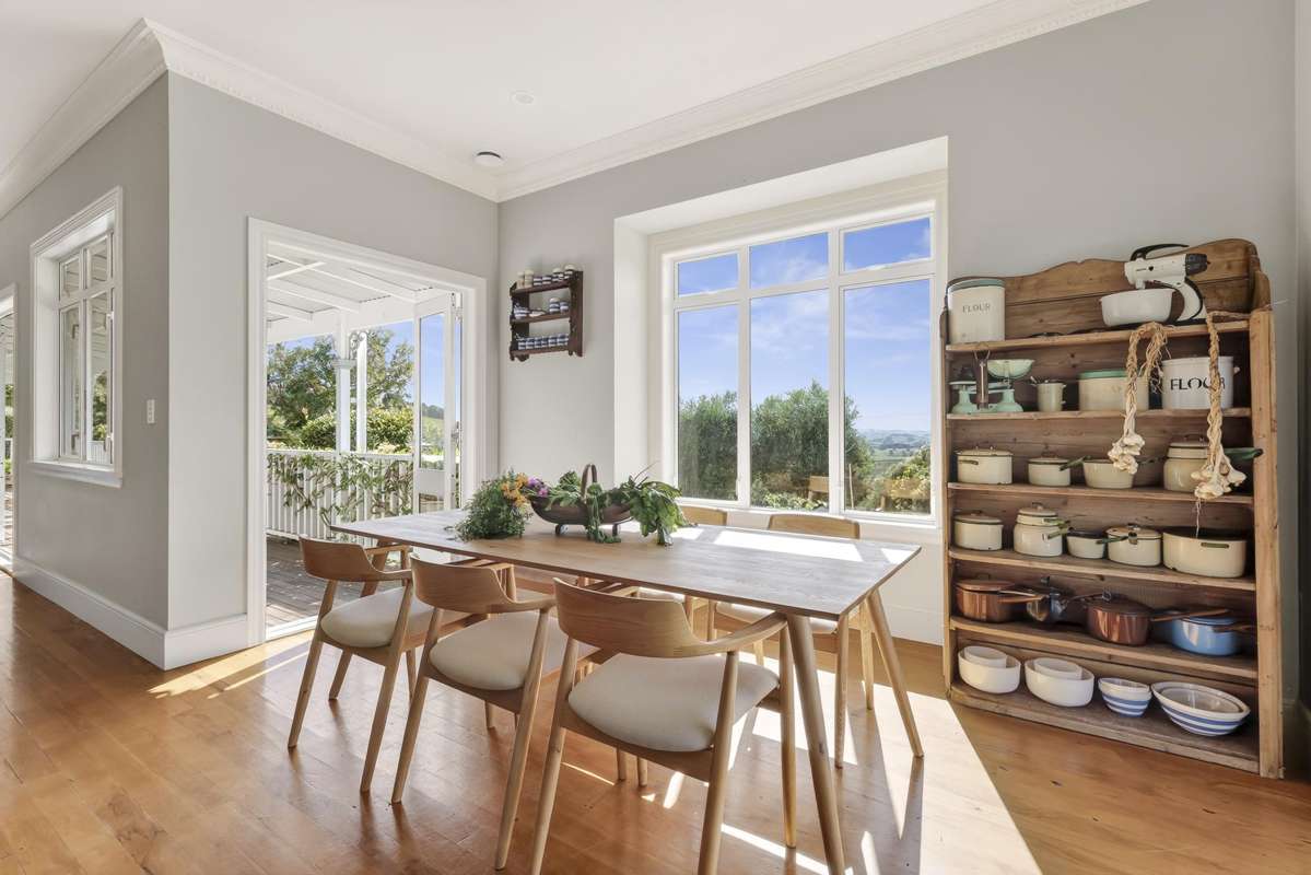 2/398 Luck At Last Road_3