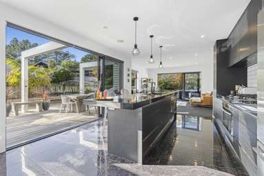13 Fernbrook Drive_1