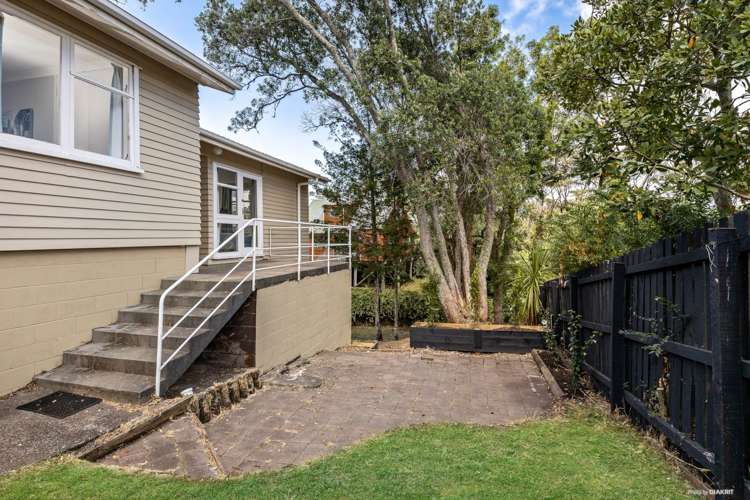 18 Grandison Crescent New Lynn_14