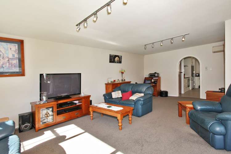 355 Sawyers Arms Road Harewood_5