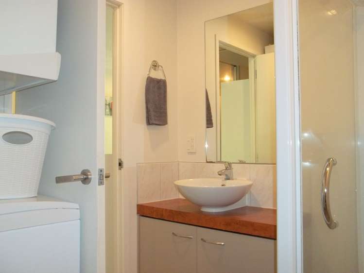 402/135 Vincent Street Auckland Central_6