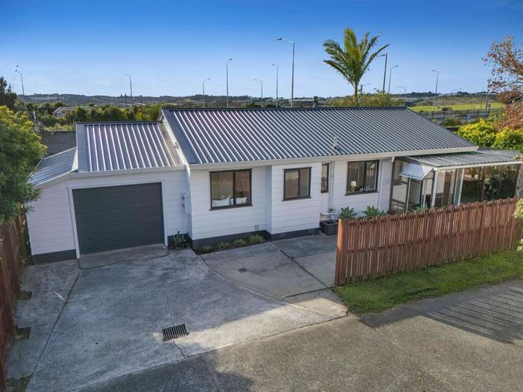 2/41 Barbados Drive Unsworth Heights_16