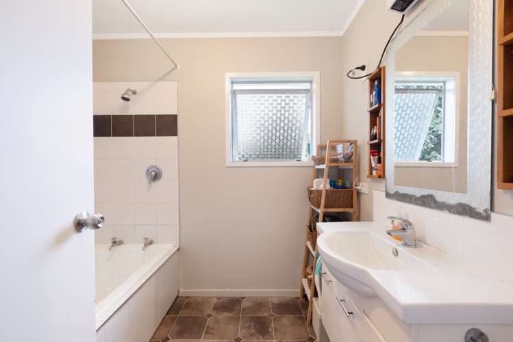 13 Corinna Street Welcome Bay_9