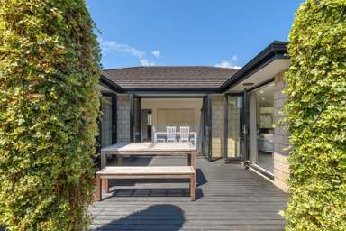 164 Doncaster Drive_2