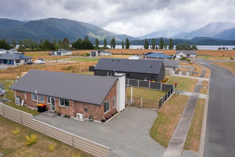 3 Chalky Way Te Anau_27