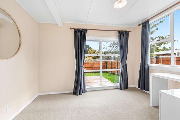 352 Stokes Valley Road Stokes Valley_8