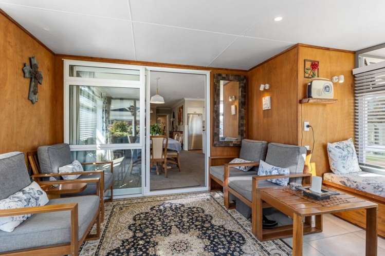 11 School Road Riverlands_12