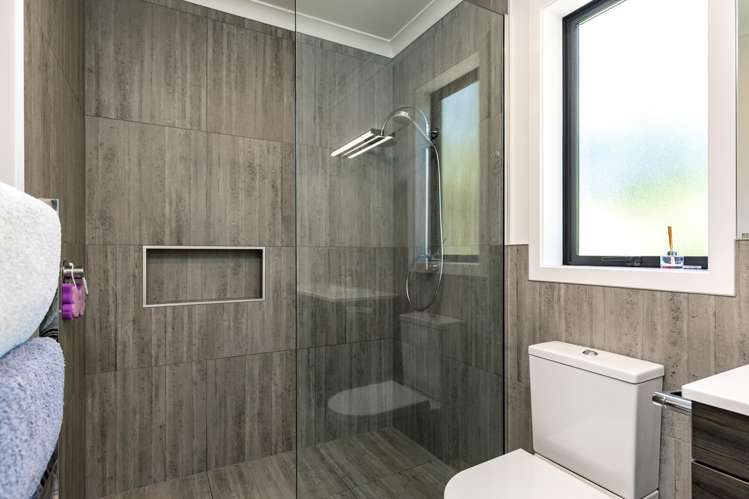 33 Blackmore Place Springlands_24