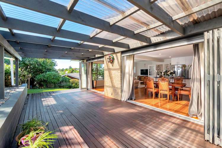 8 Coromandel Crescent Mairangi Bay_10