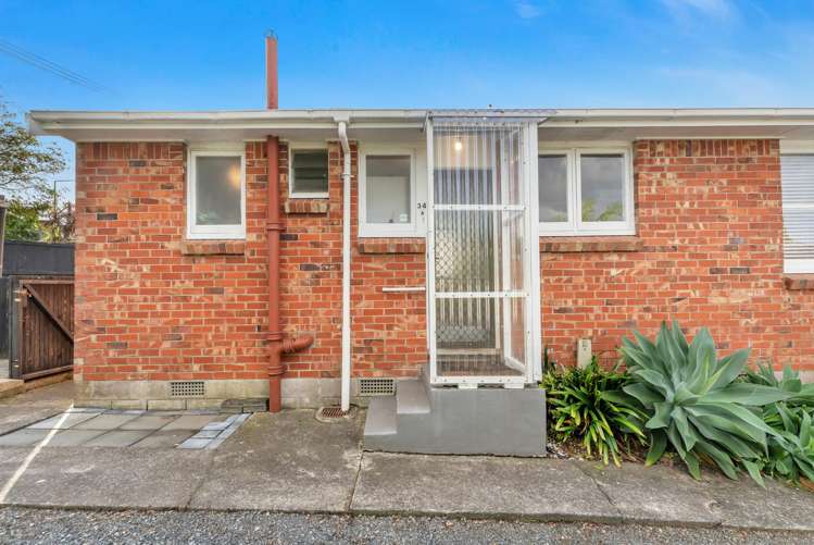 1/34a Parr Road South Point Chevalier_12