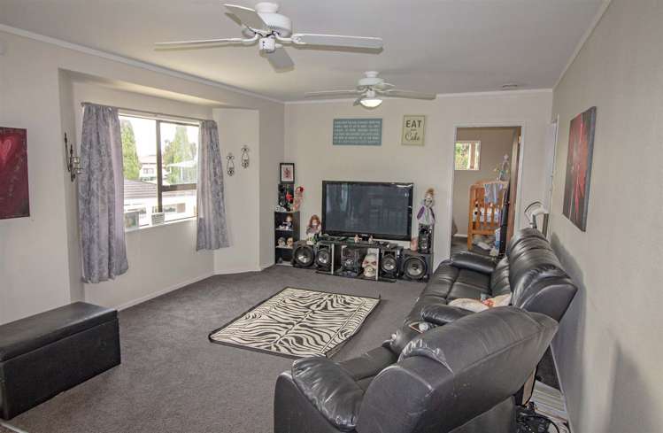 2 Grace Avenue Te Aroha_3