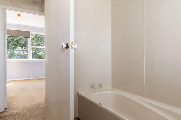2 David Street Yelverton_11