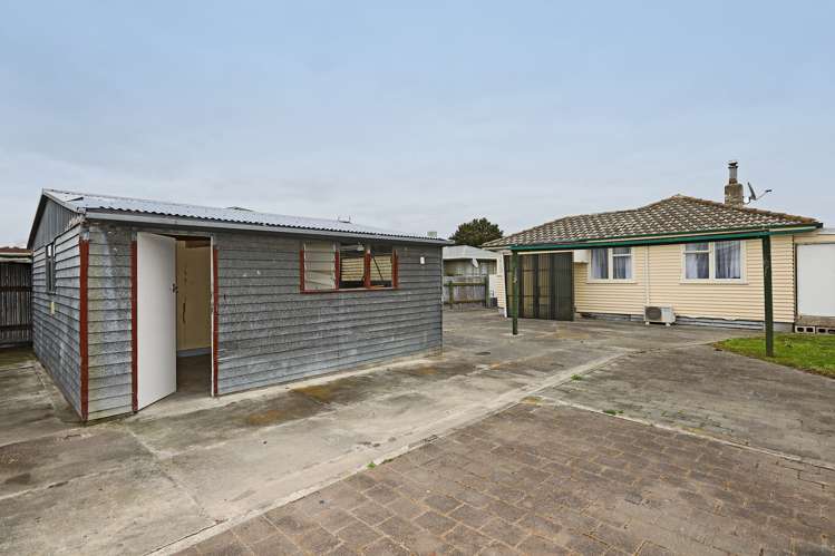 23 Mclaren Crescent Onekawa_11