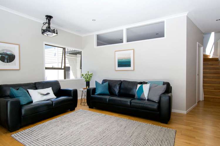 68a Beach Road Mellons Bay_12