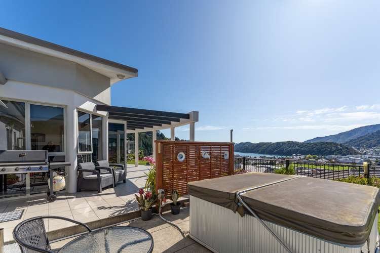 8 Harbour View Heights Picton_1